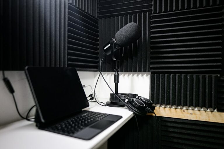 Best Career Podcasts to Listen To