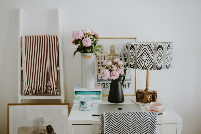 The Pros and Cons of Freelancing