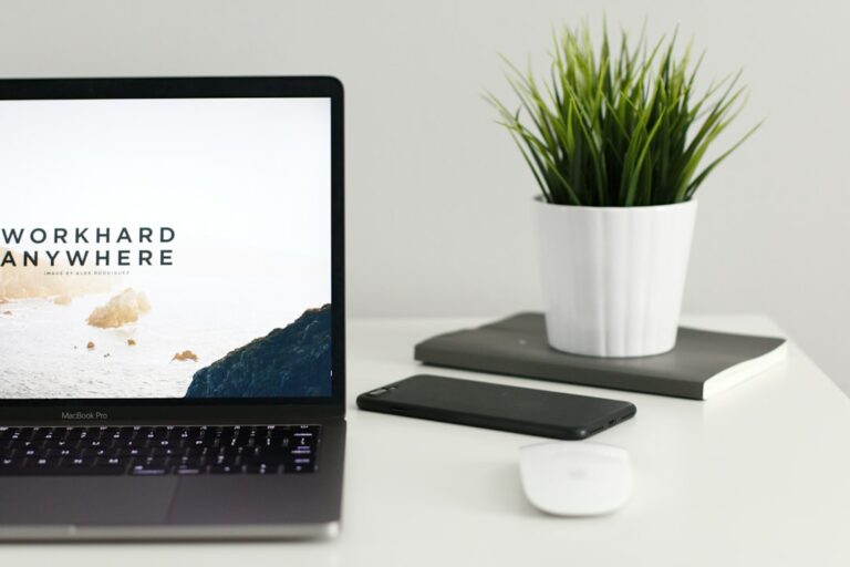 Using Technology to Enhance Career Growth